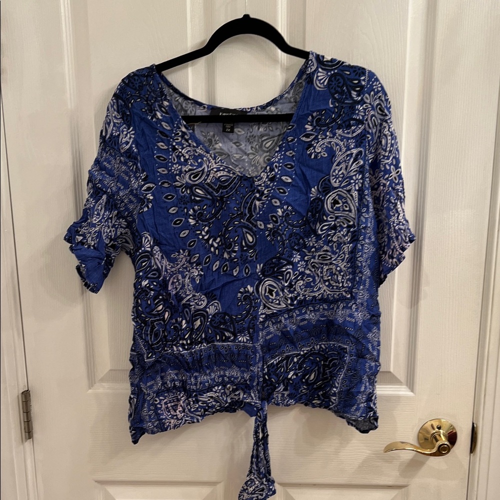 NWOT Blue Paisley Women's Top